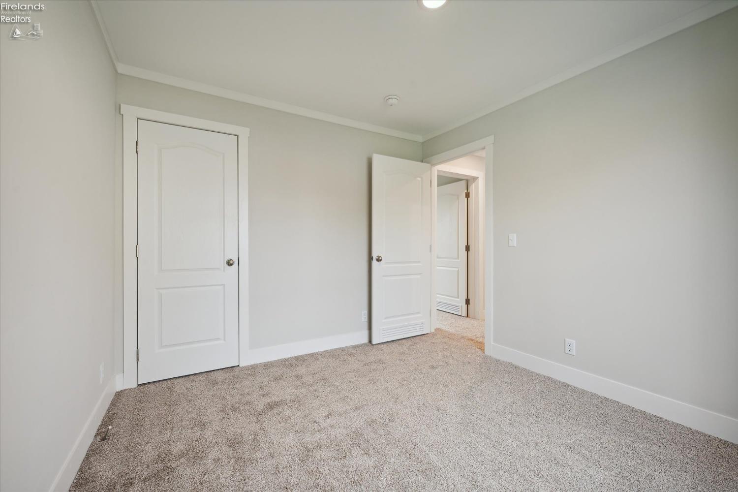 525 W 2nd Street