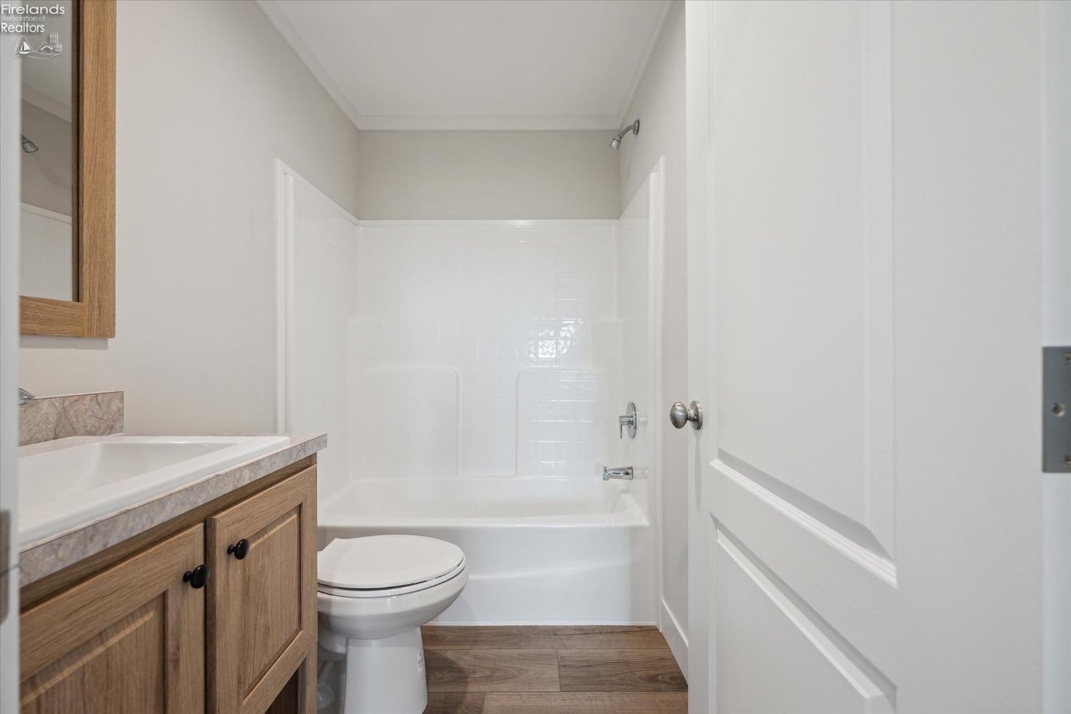 525 W 2nd Street