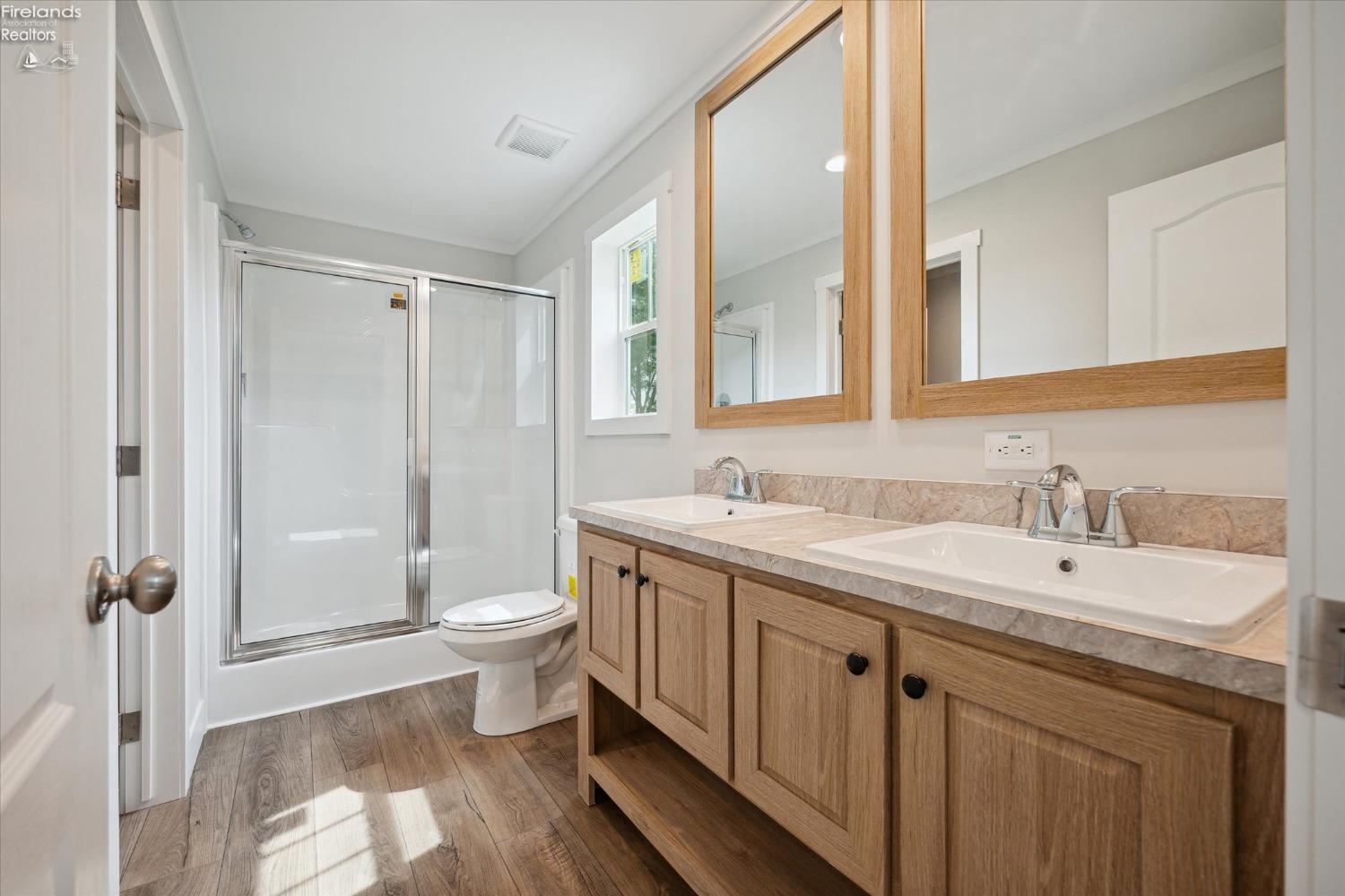 525 W 2nd Street