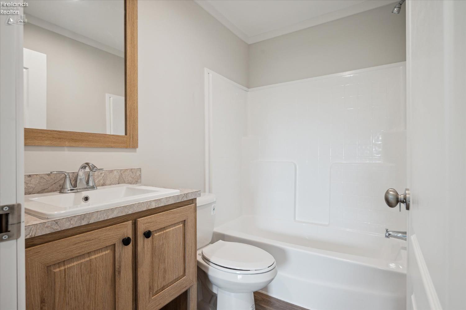 525 W 2nd Street