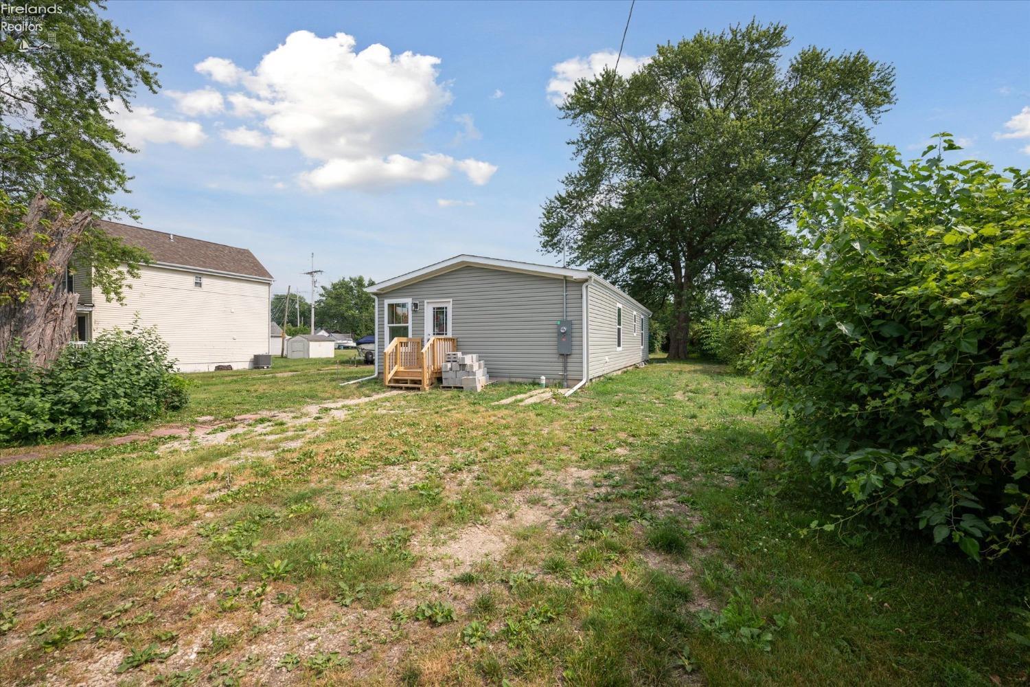 525 W 2nd Street