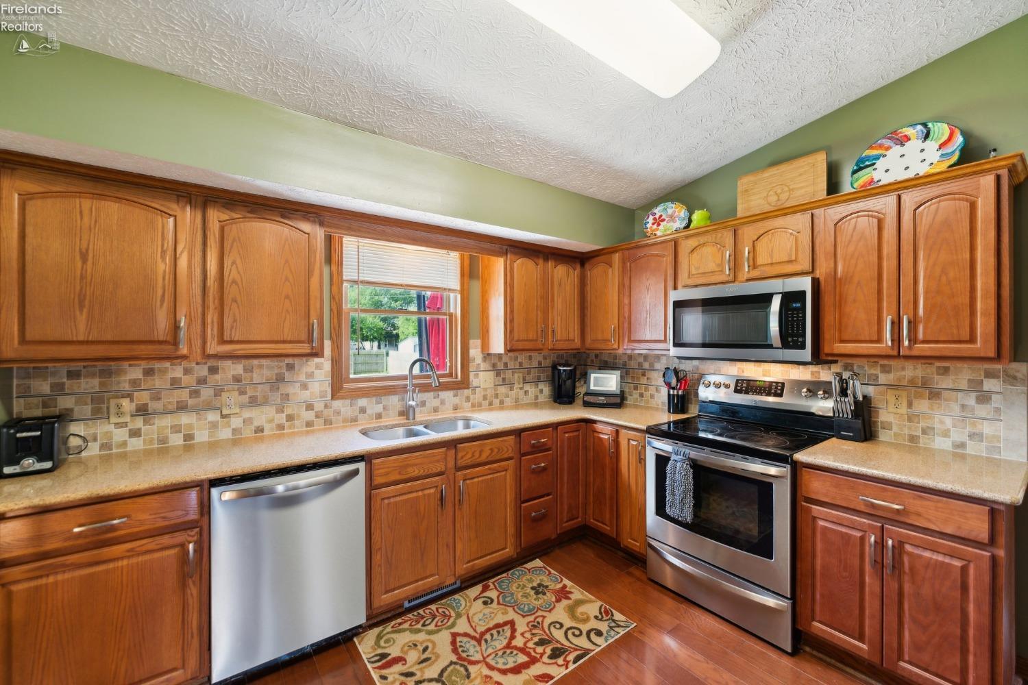 9538 W Oak Harbor SE Road