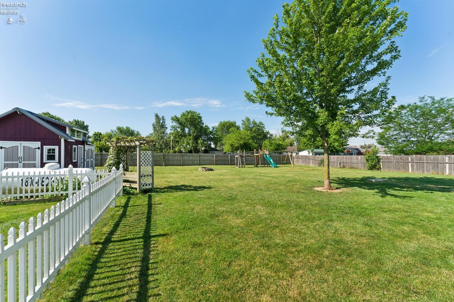 9538 W Oak Harbor SE Road