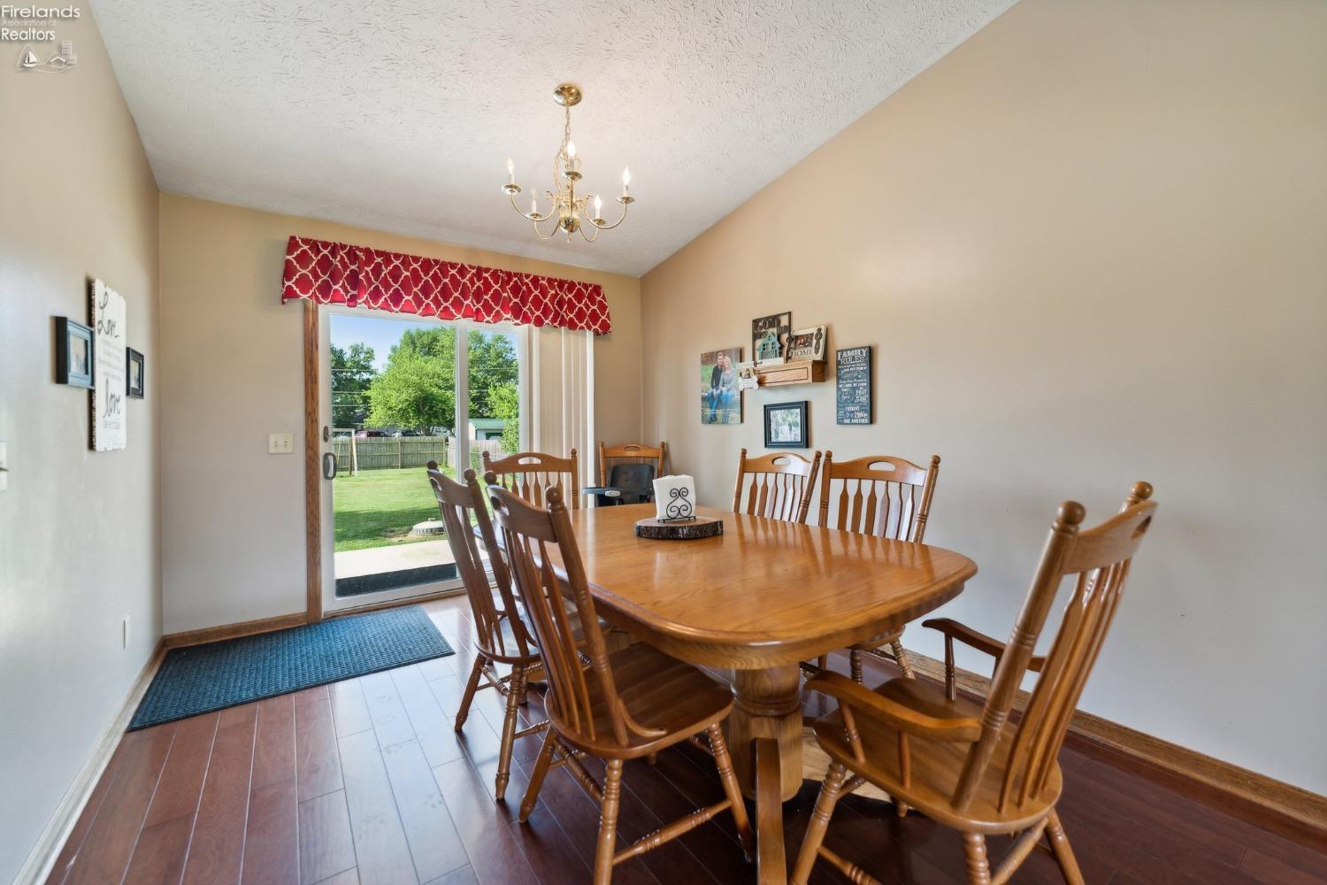 9538 W Oak Harbor SE Road