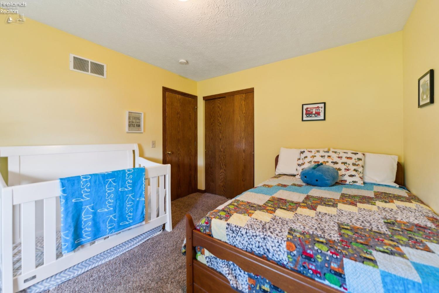9538 W Oak Harbor SE Road