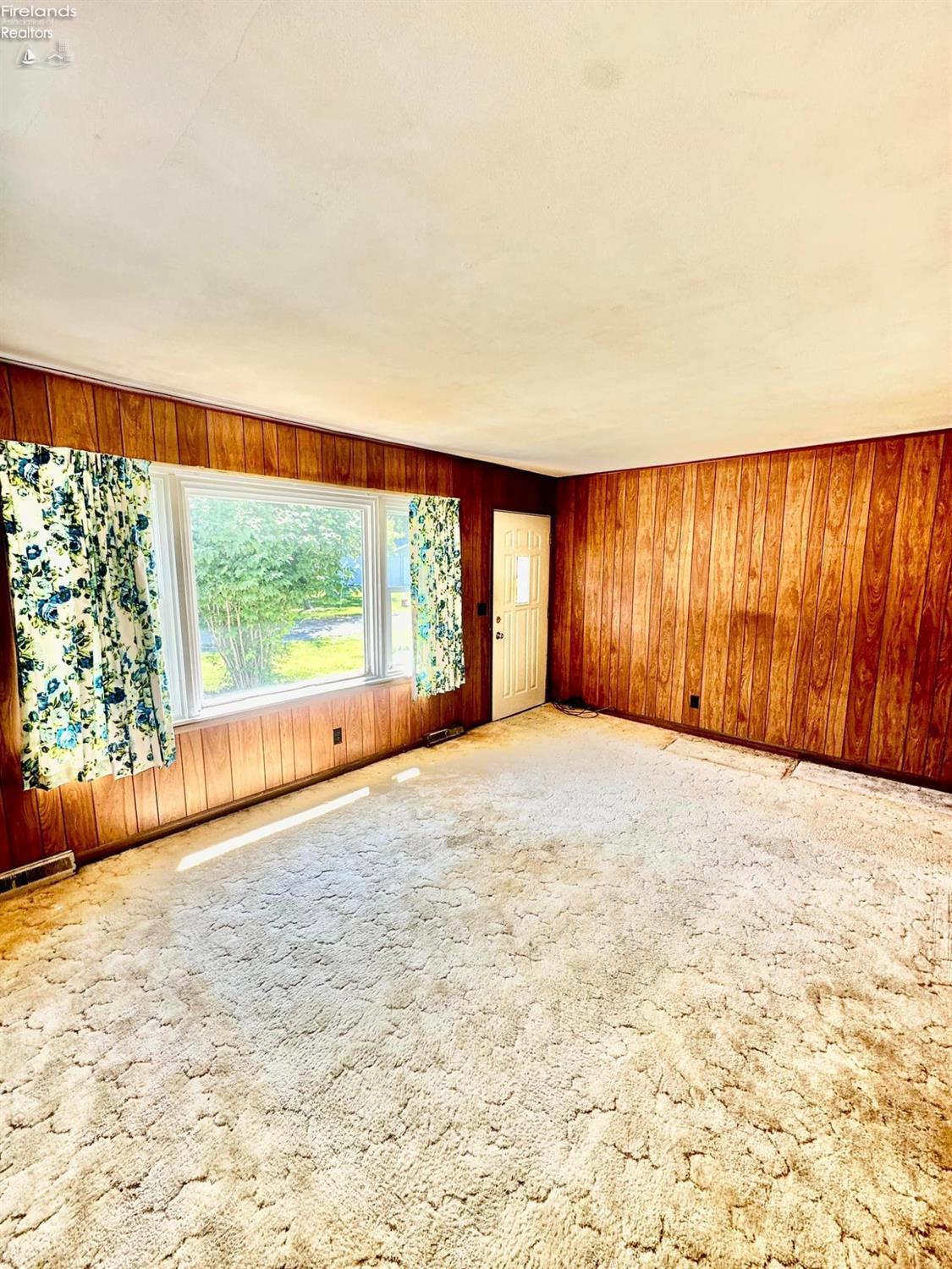 1502 Eastwood Drive