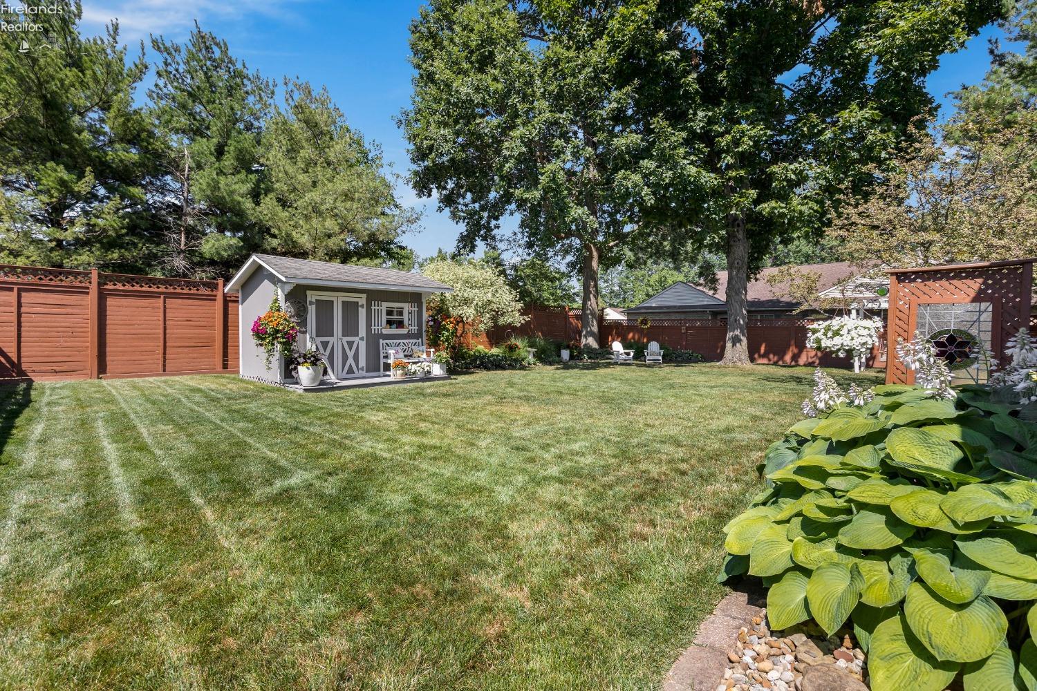 214 Oakdale Circle