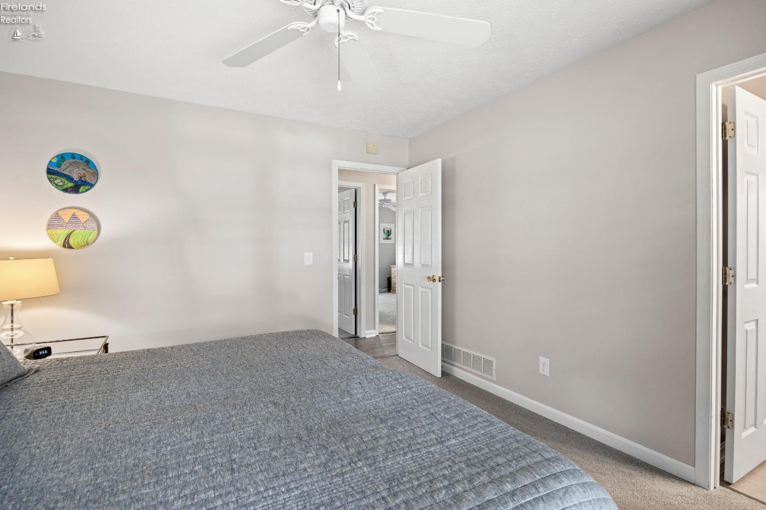 214 Oakdale Circle