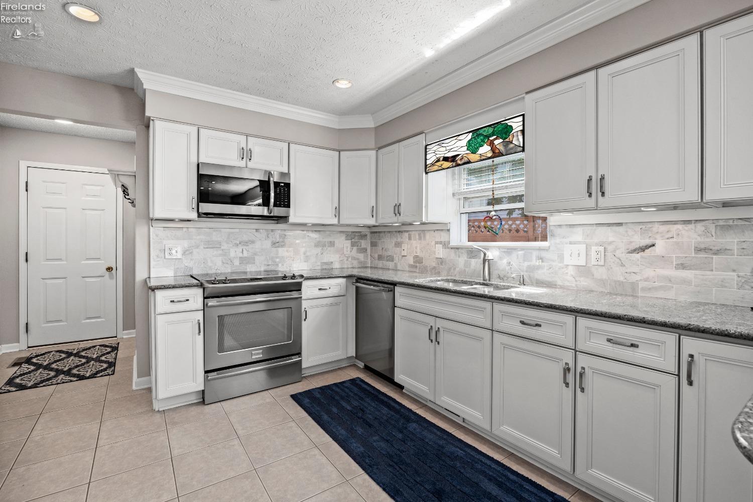 214 Oakdale Circle
