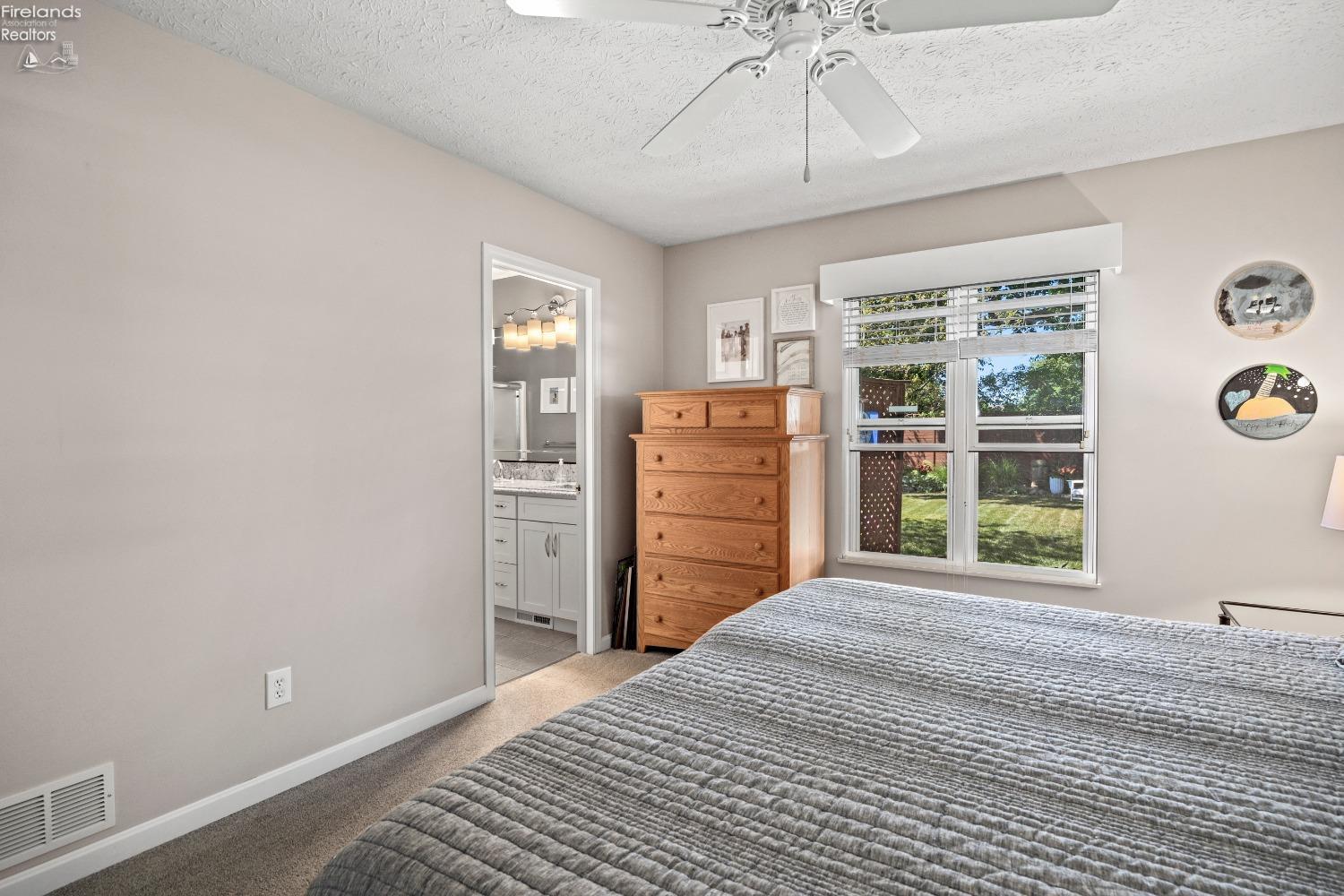 214 Oakdale Circle