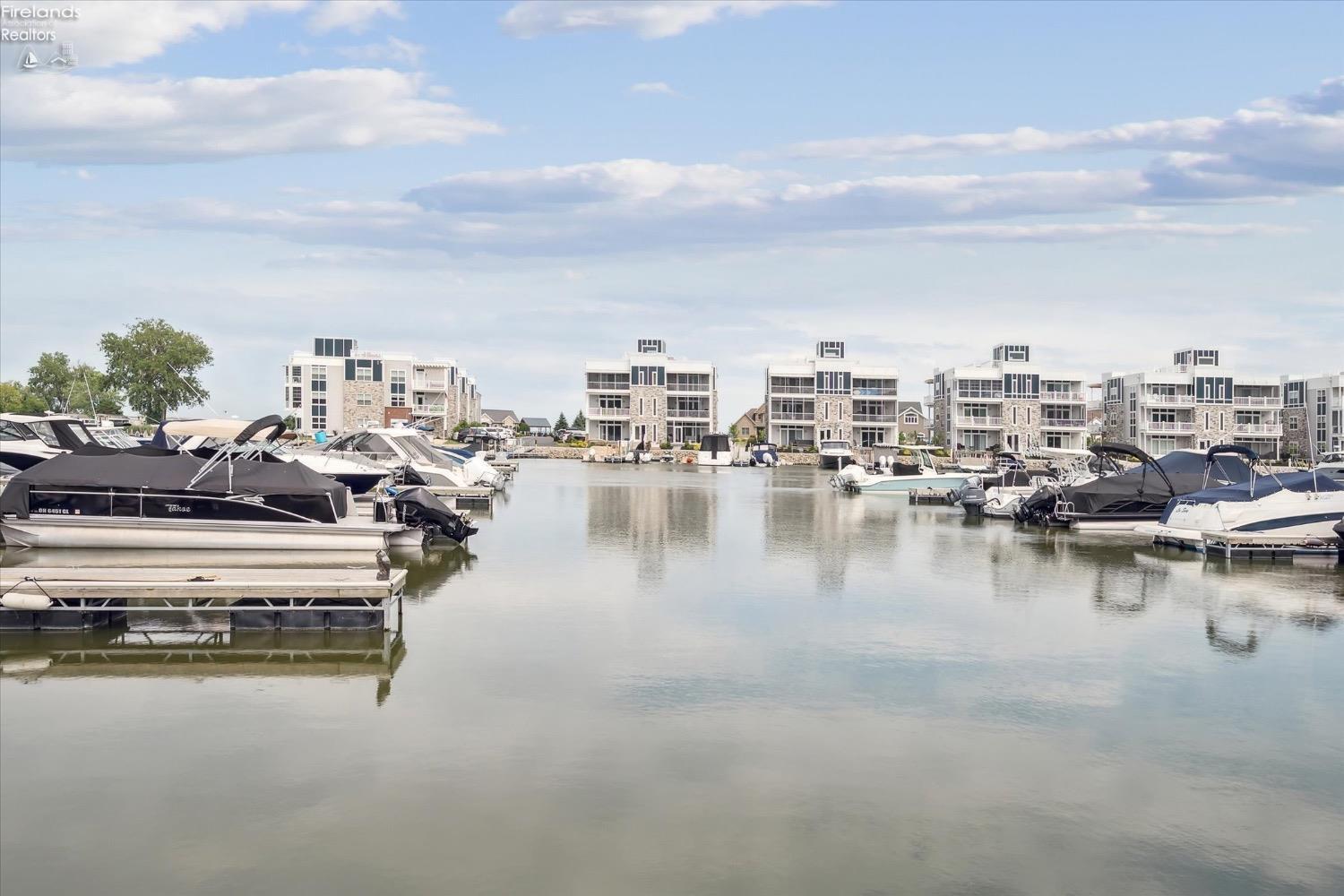 2610 Waterside Court Drive 532