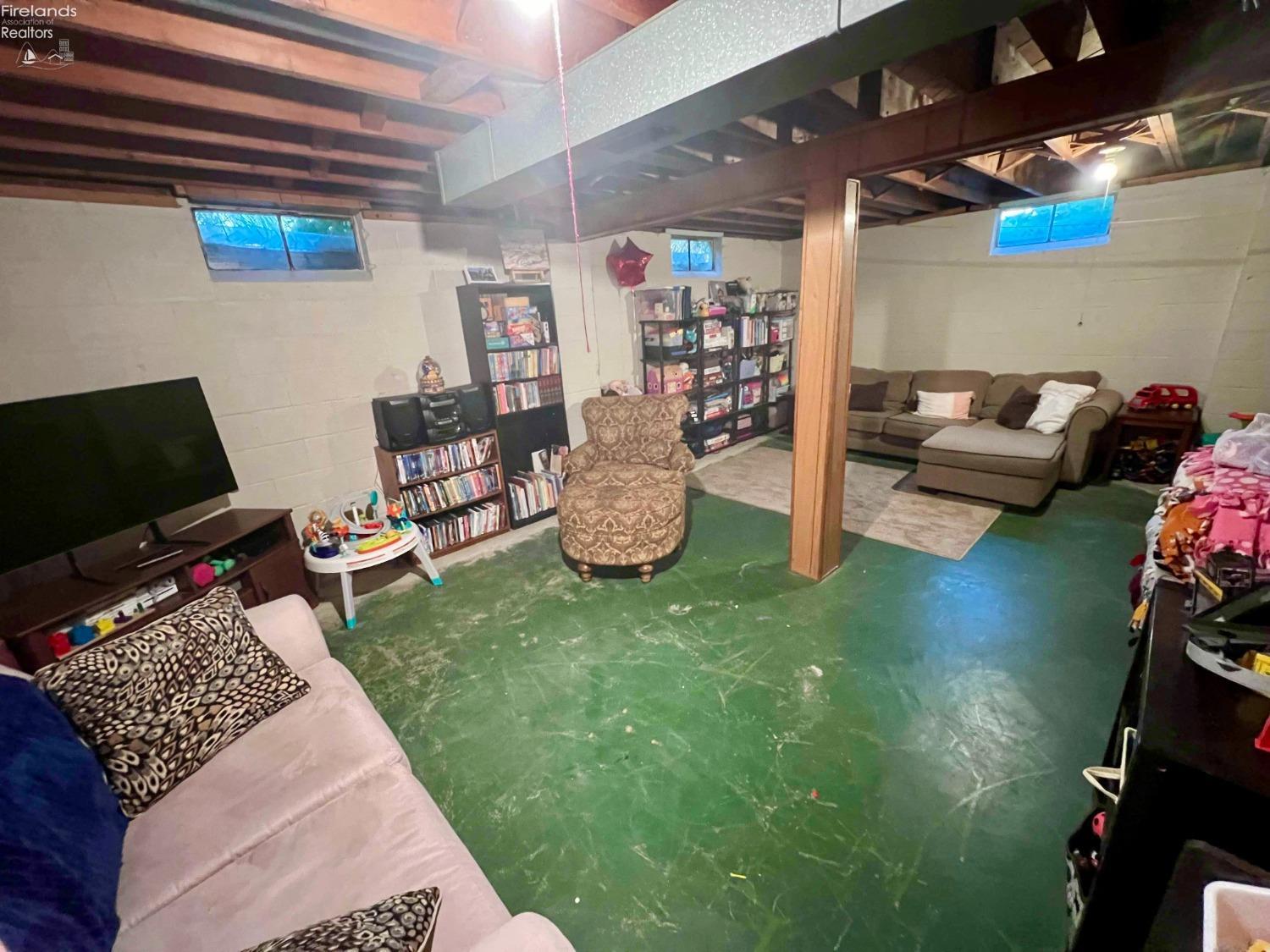 128 Sunset Drive