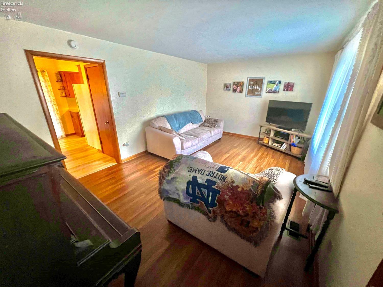 128 Sunset Drive
