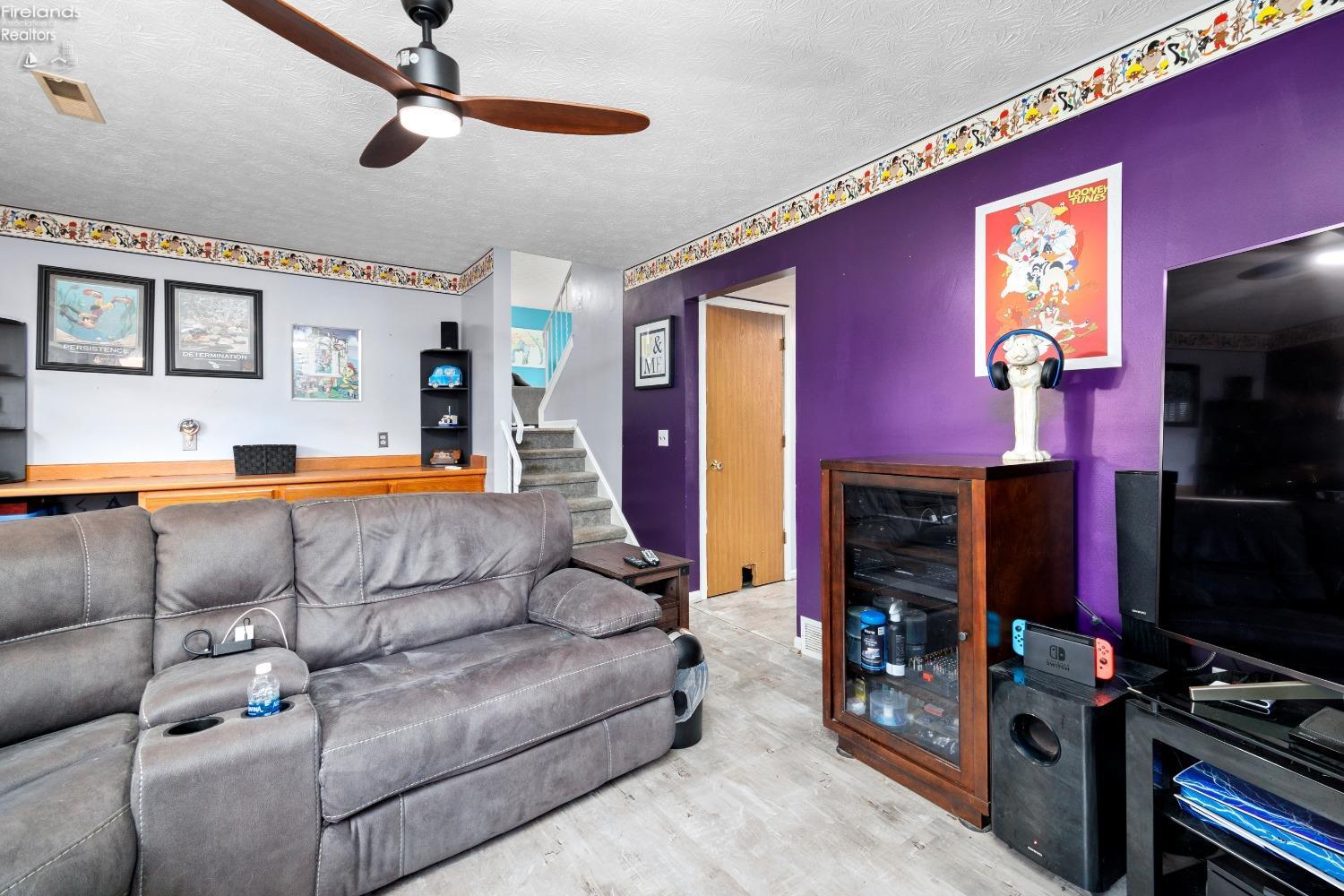 222 Bayberry