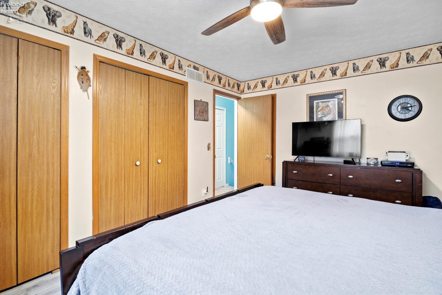 222 Bayberry