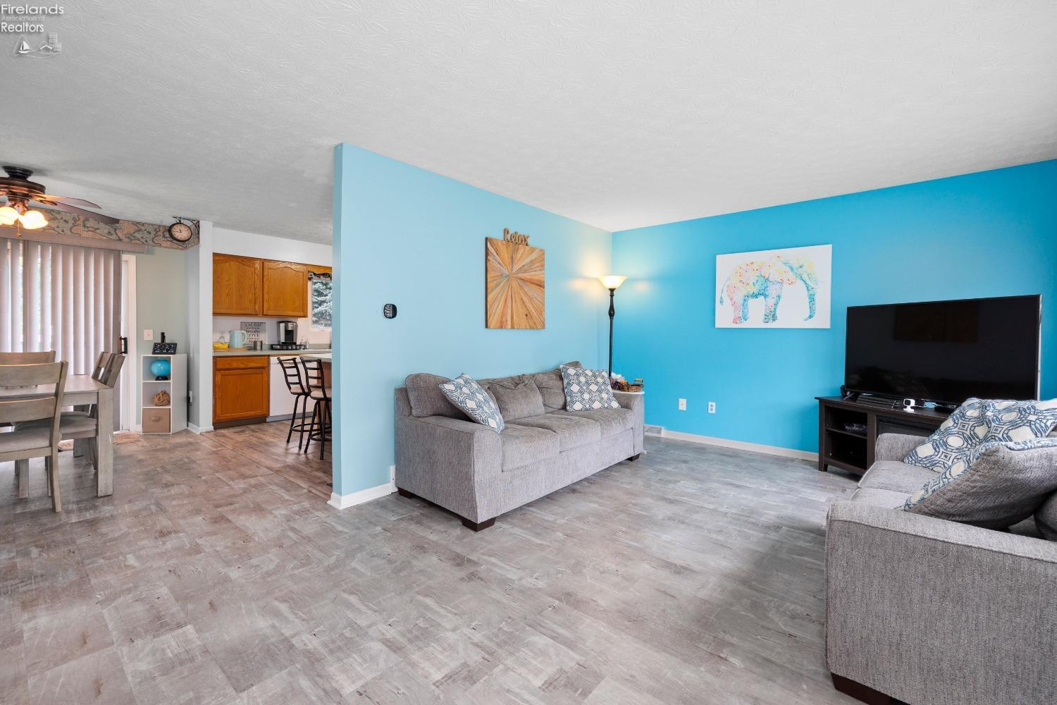 222 Bayberry