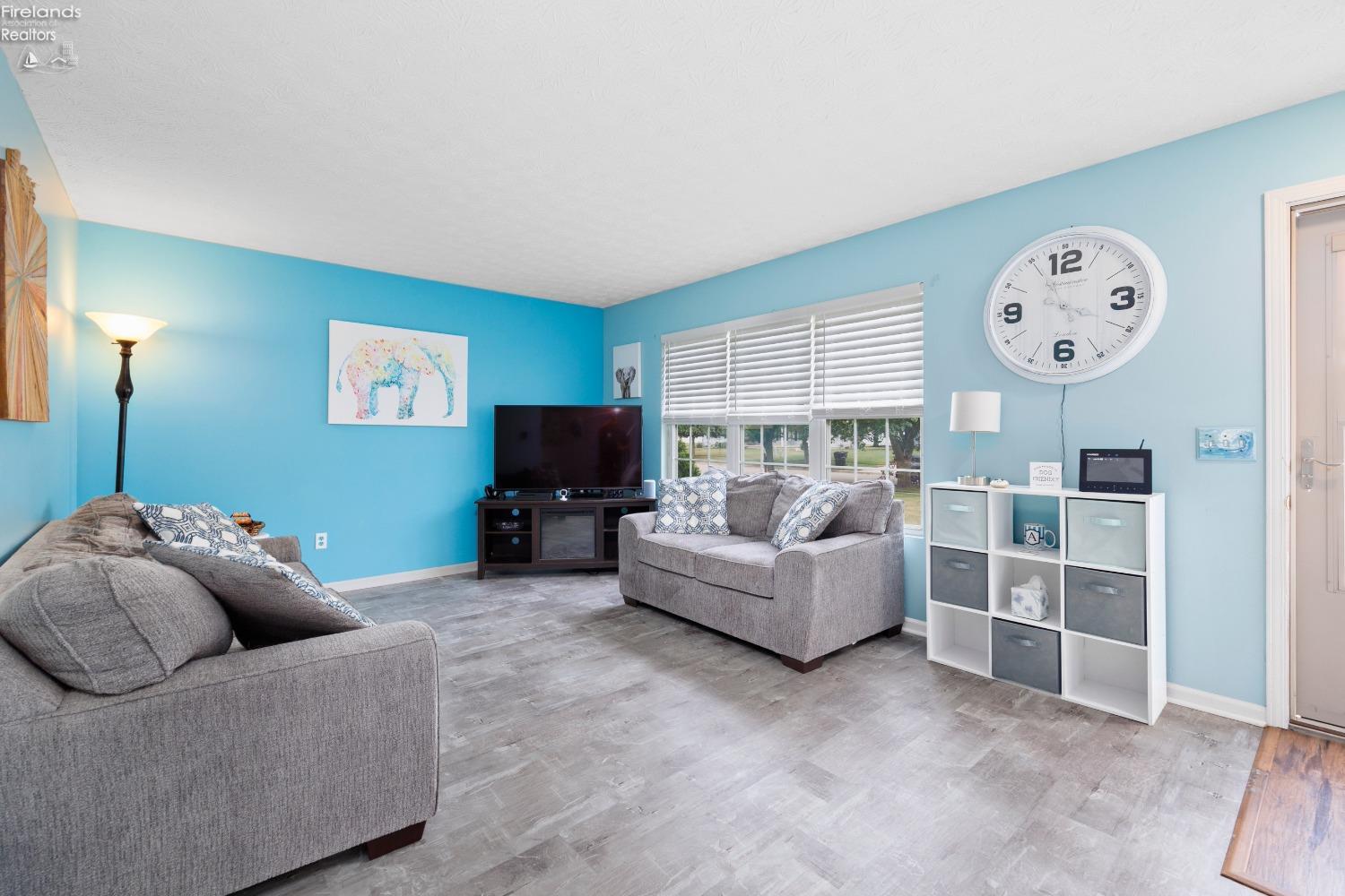 222 Bayberry