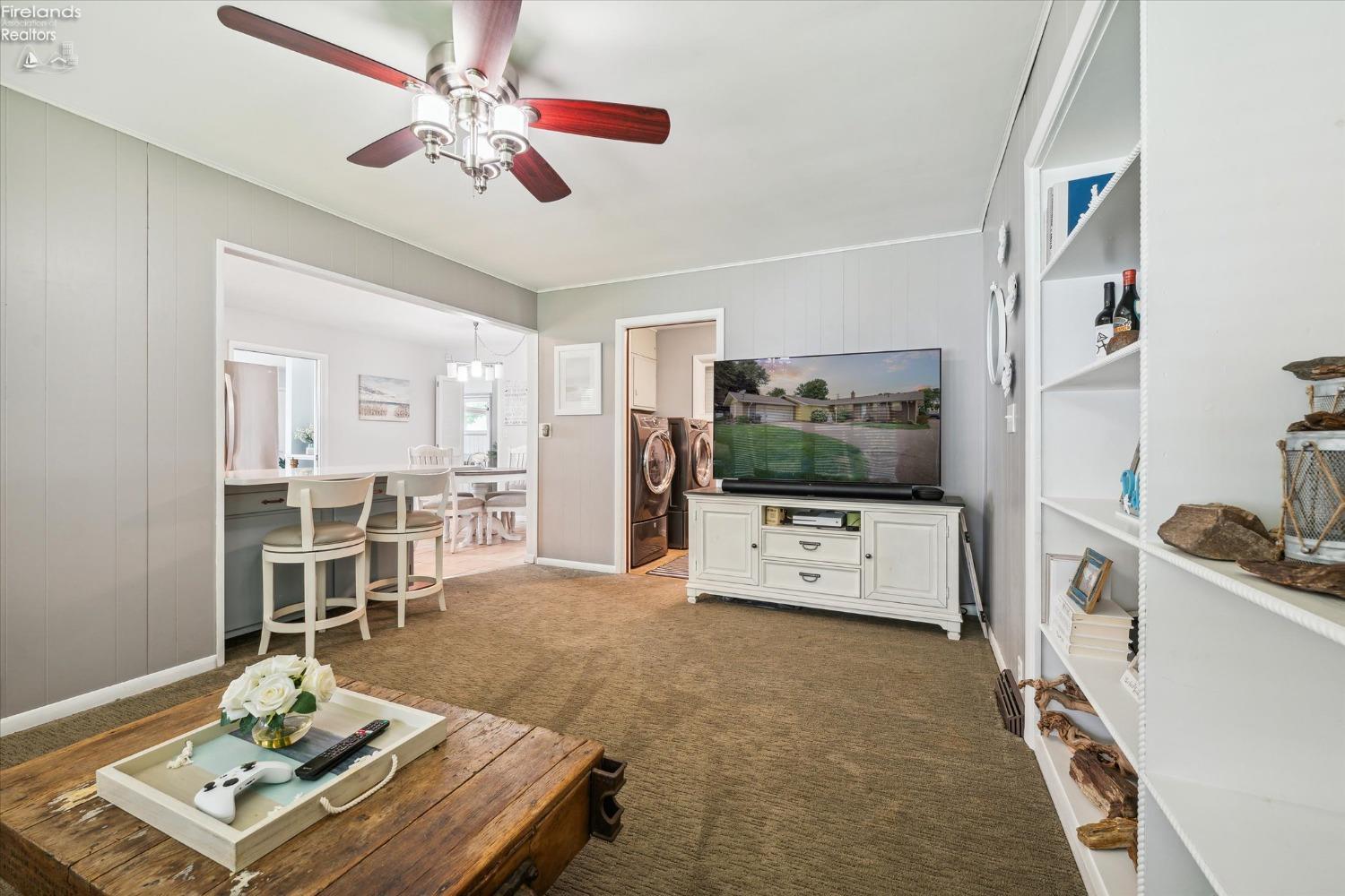 1607 Cedar Point Road