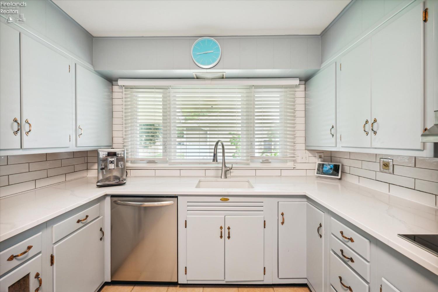 1607 Cedar Point Road