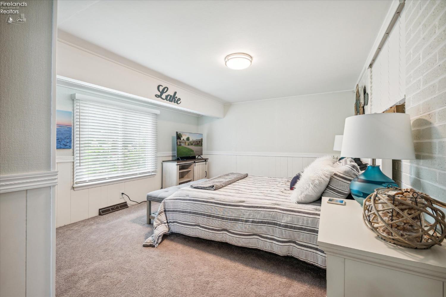 1607 Cedar Point Road