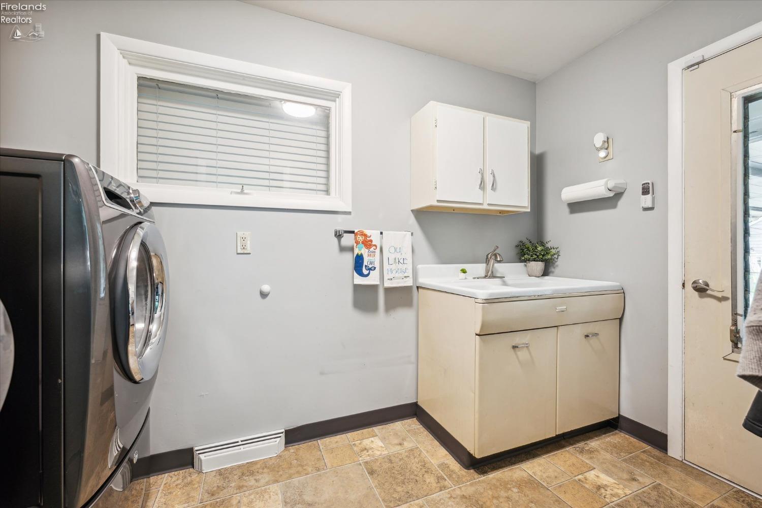 1607 Cedar Point Road