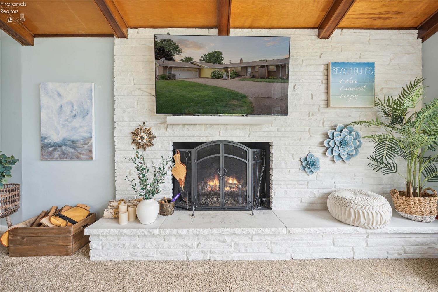 1607 Cedar Point Road