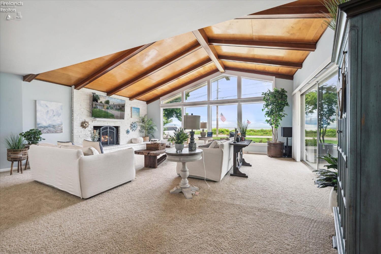 1607 Cedar Point Road