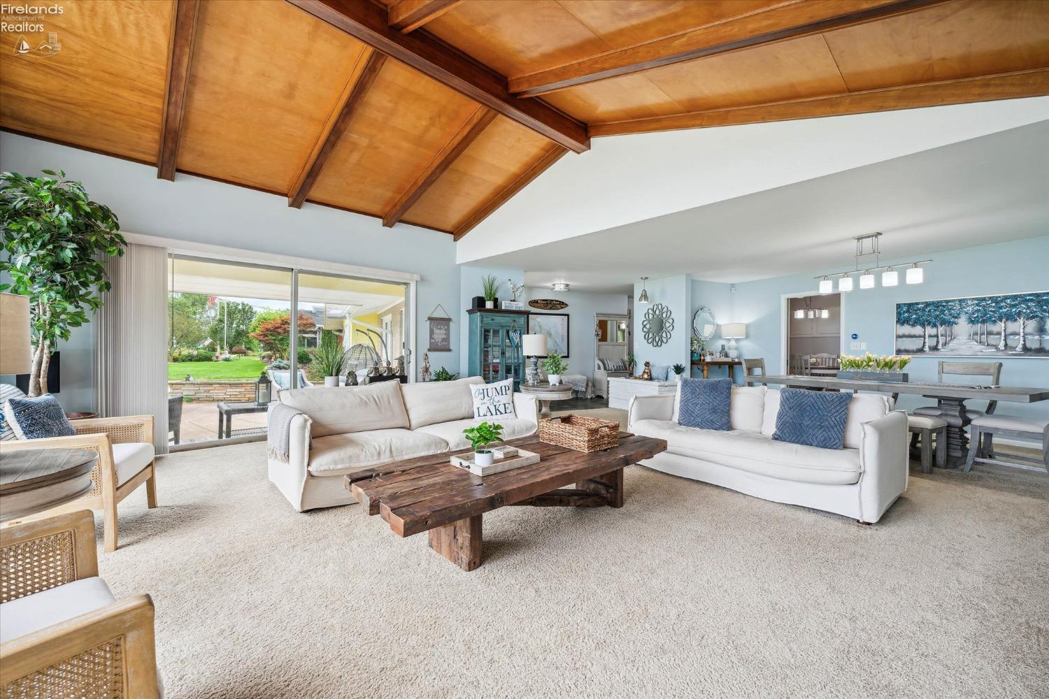 1607 Cedar Point Road