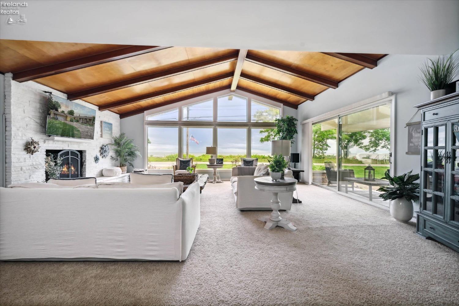 1607 Cedar Point Road