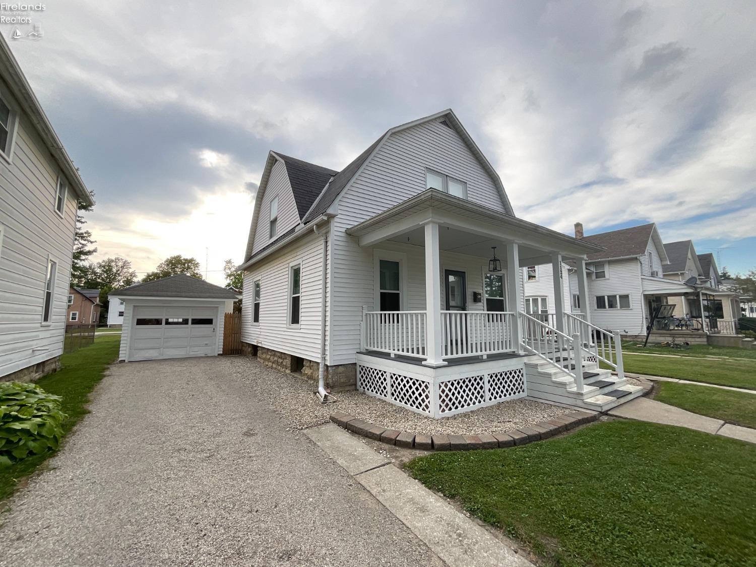 1124 White Avenue