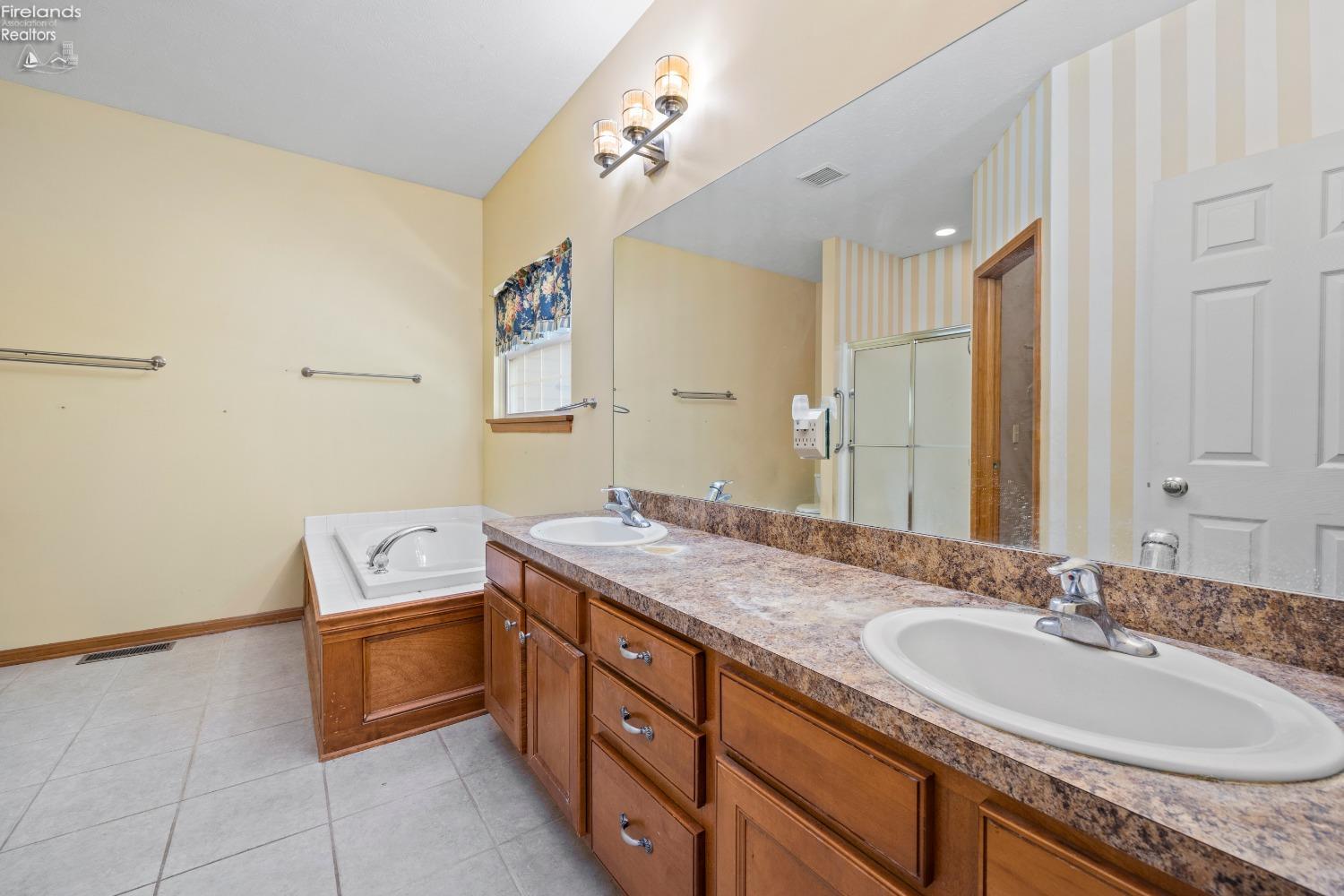 1057 Shawnee Court