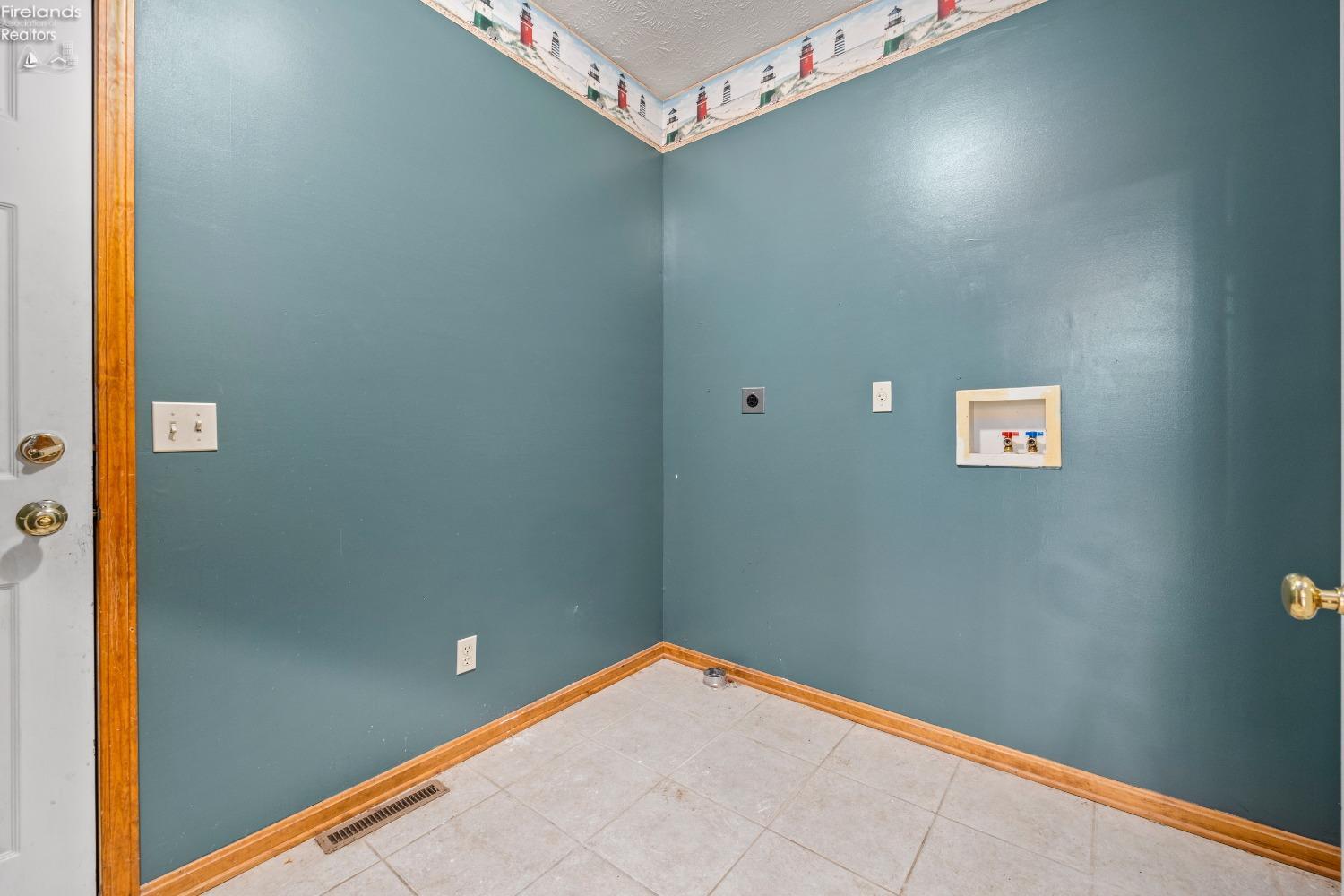1057 Shawnee Court
