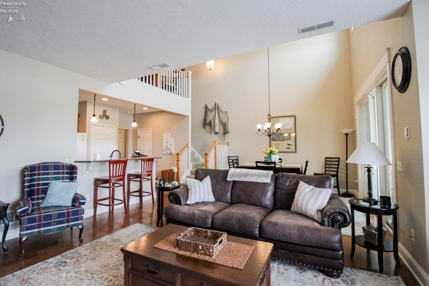 5303 Swan Drive G2