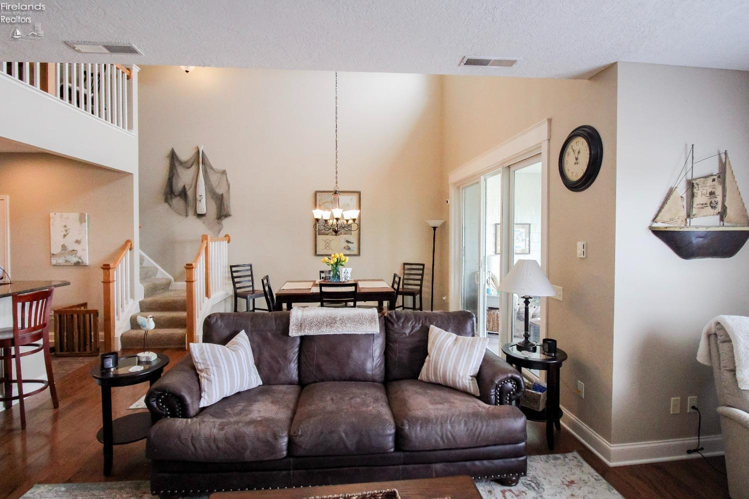 5303 Swan Drive G2