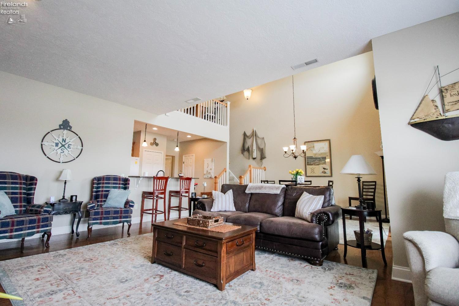 5303 Swan Drive G2