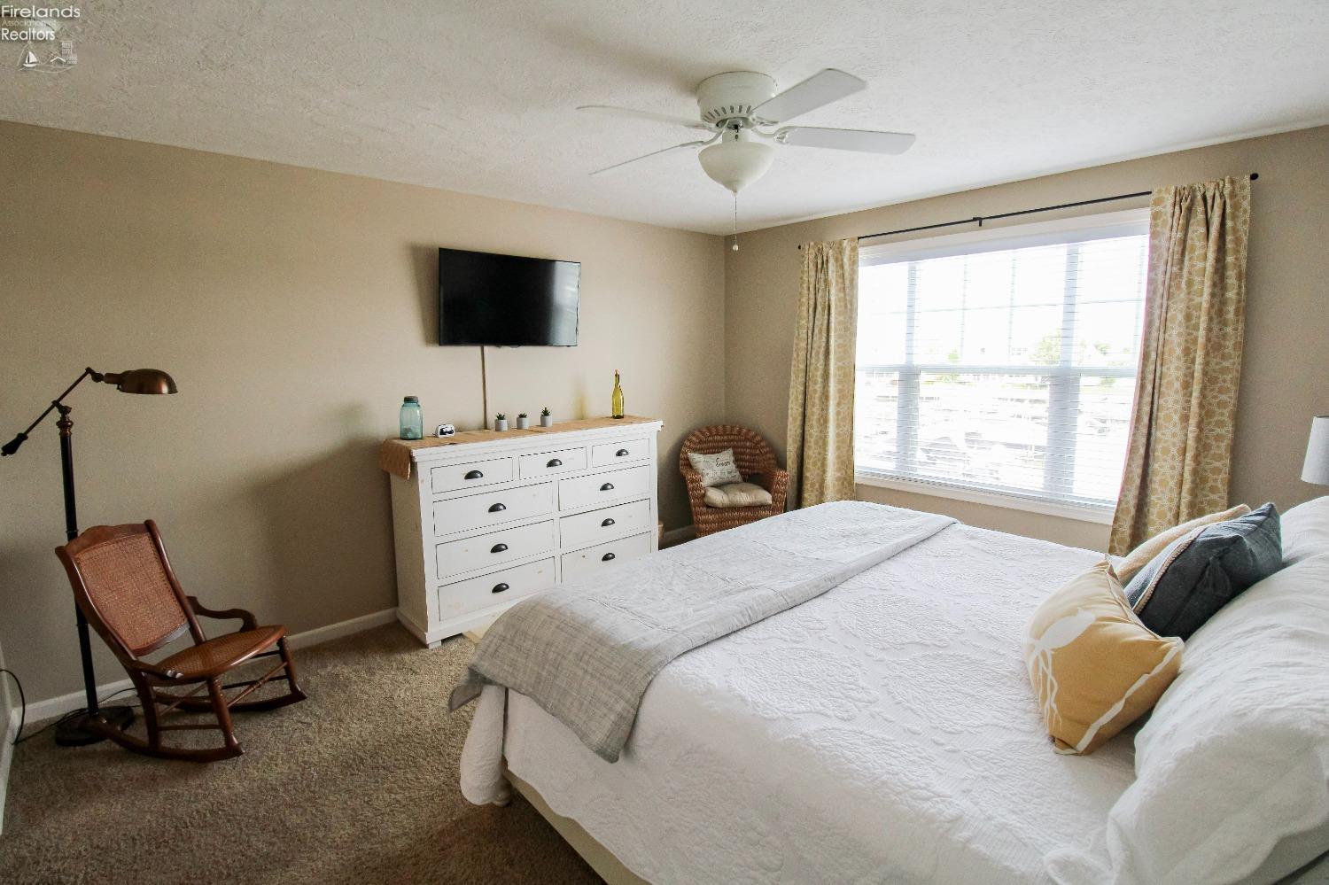 5303 Swan Drive G2