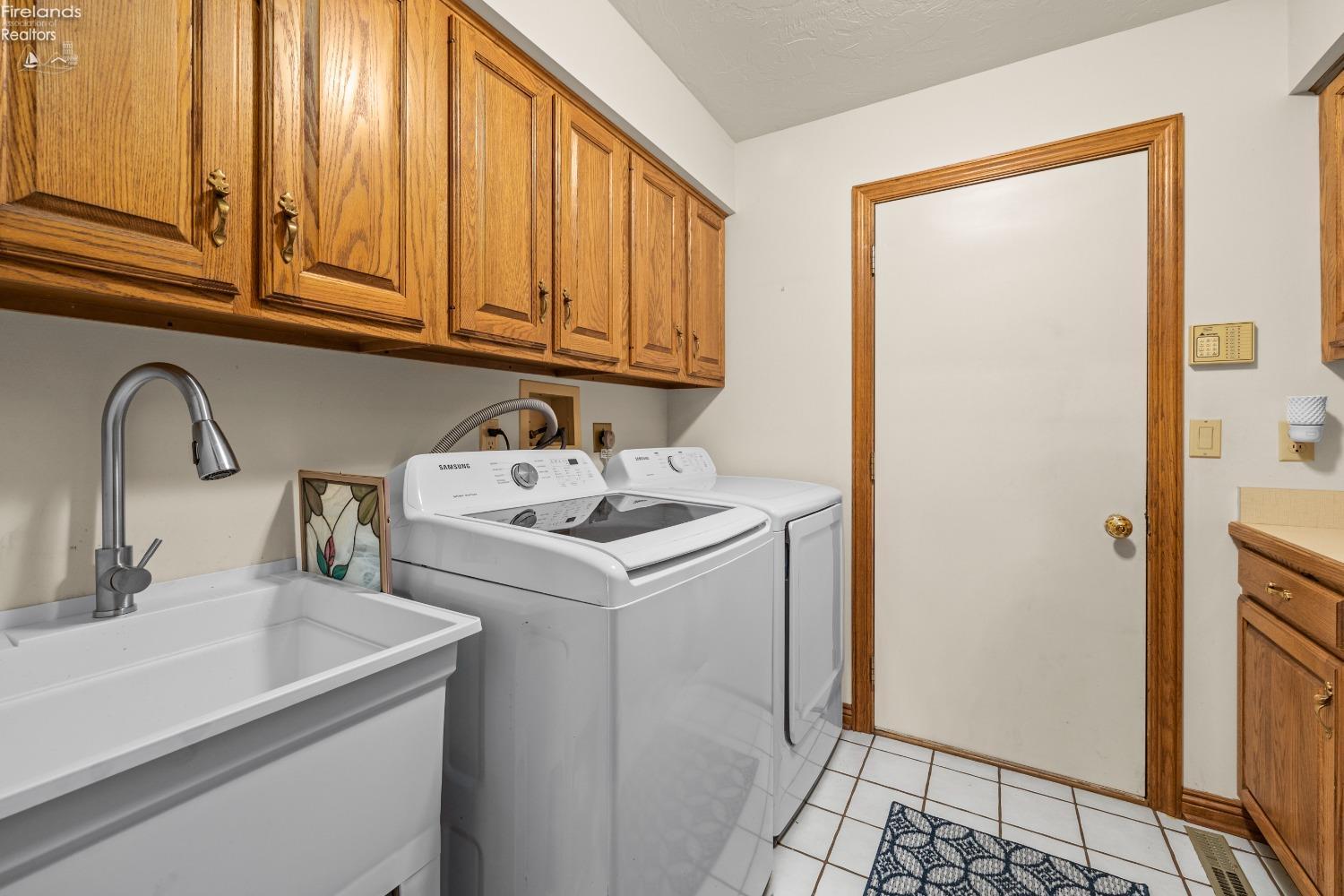 2211 Pebblebrook Rd. 5B