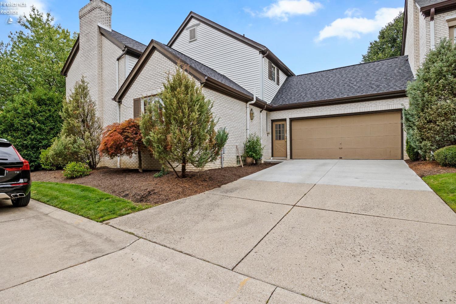 2211 Pebblebrook Rd. 5B