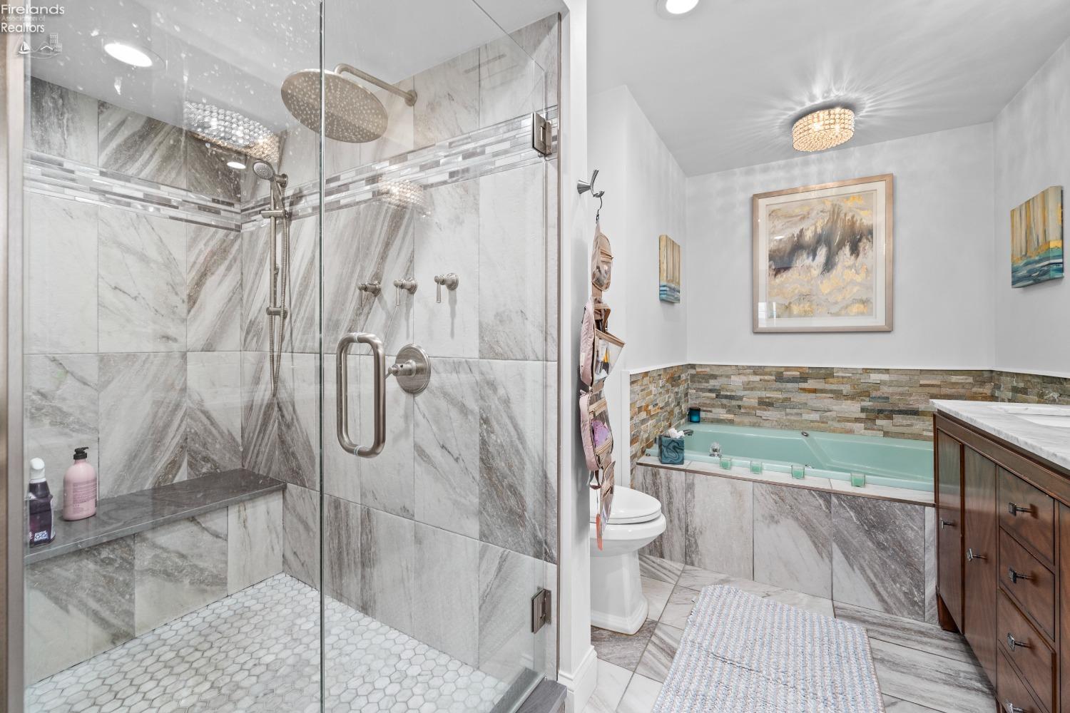 2211 Pebblebrook Rd. 5B