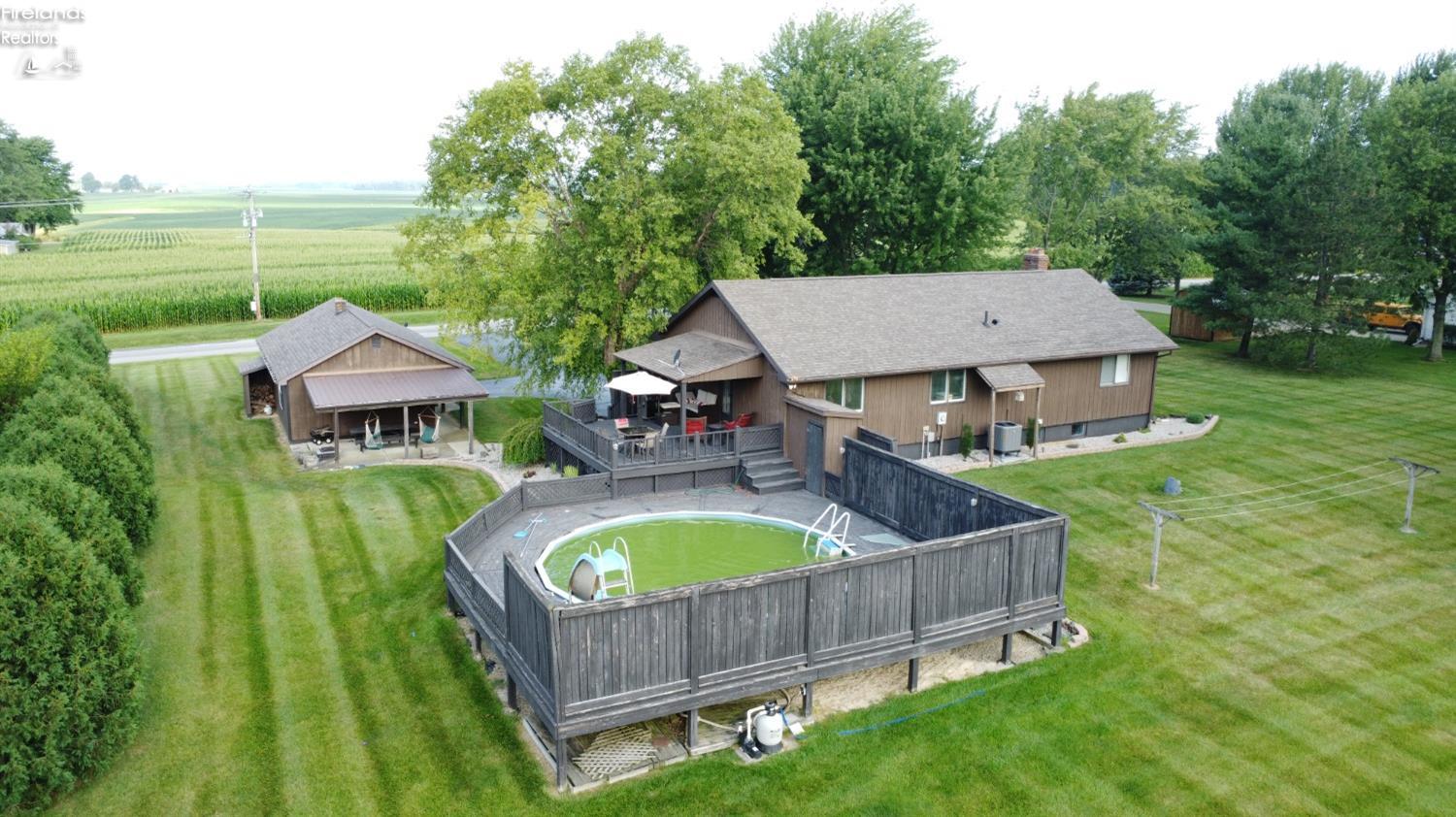 1085 N County Road 43