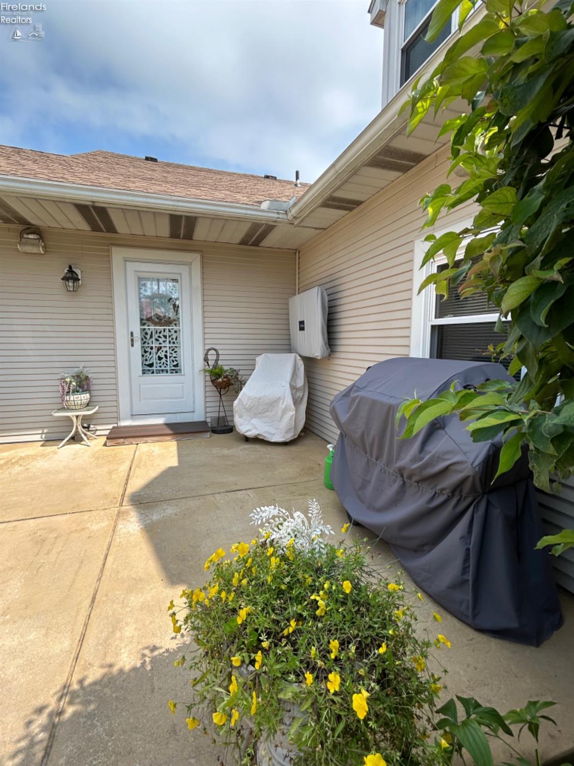 534 N Erie Beach Road