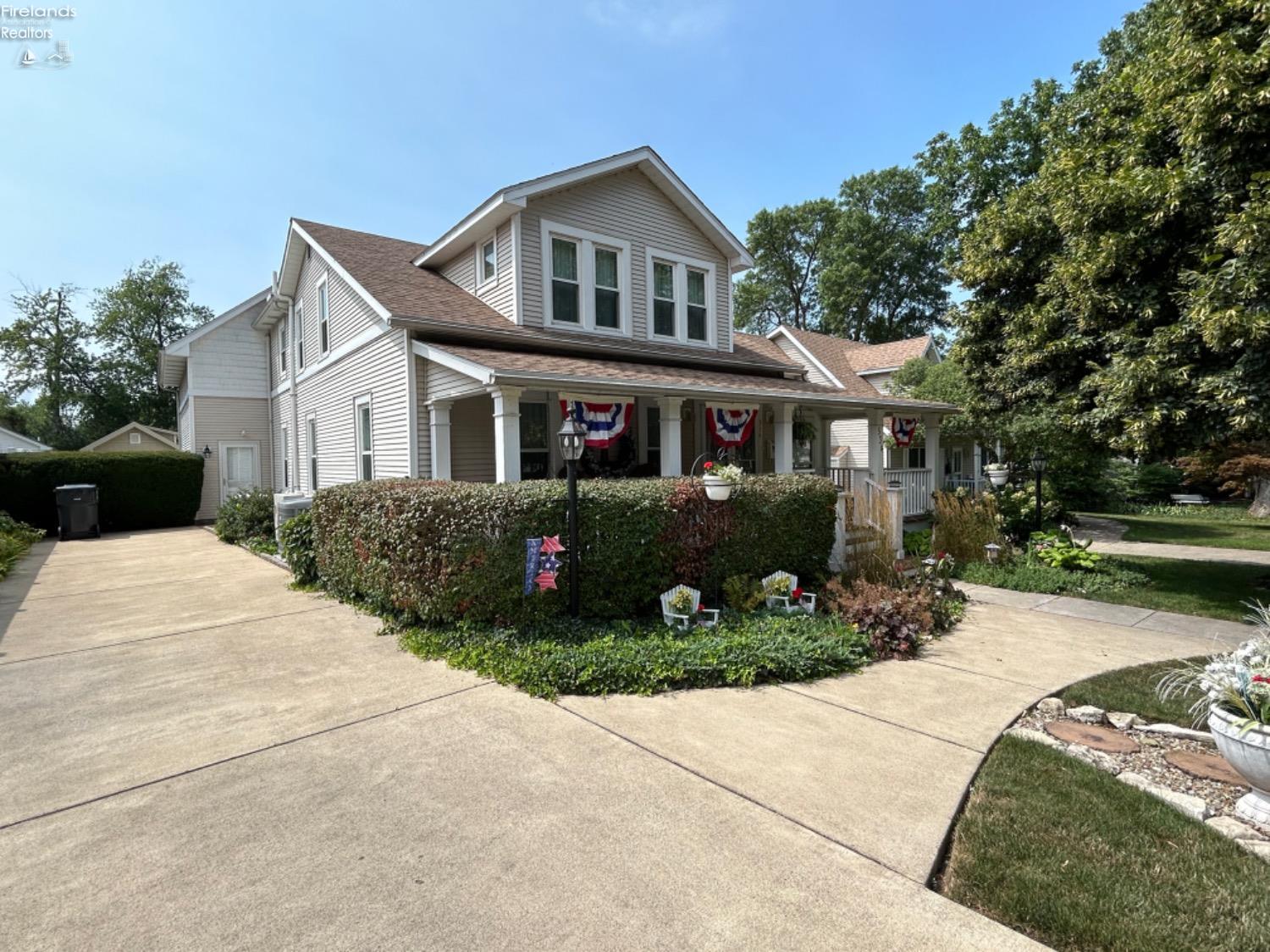 534 N Erie Beach Road