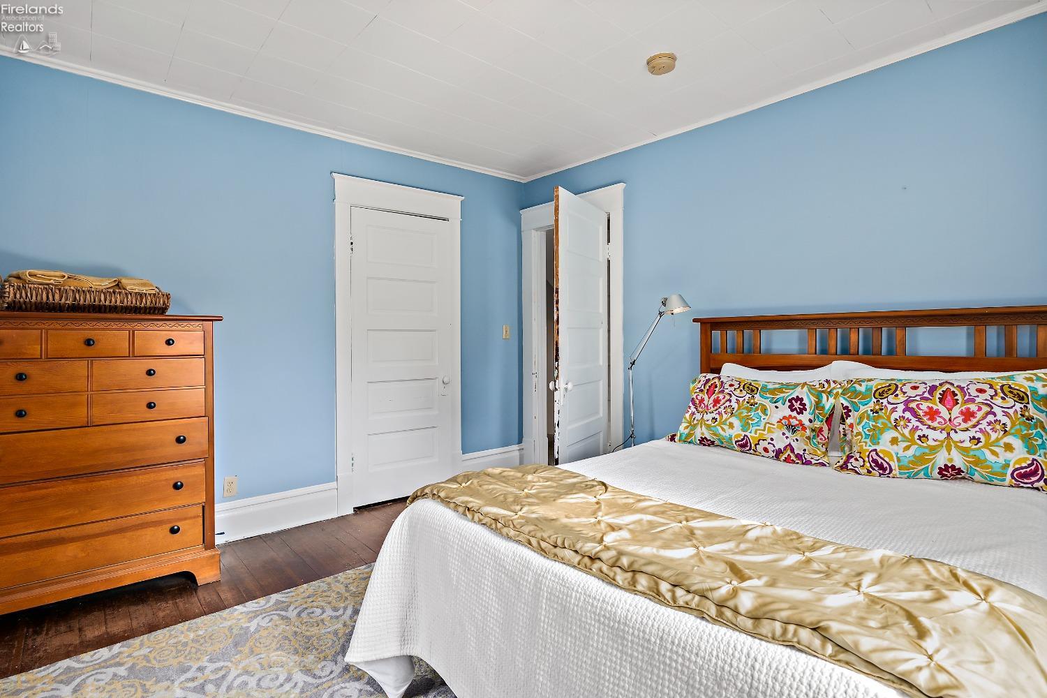 230 Washington Street