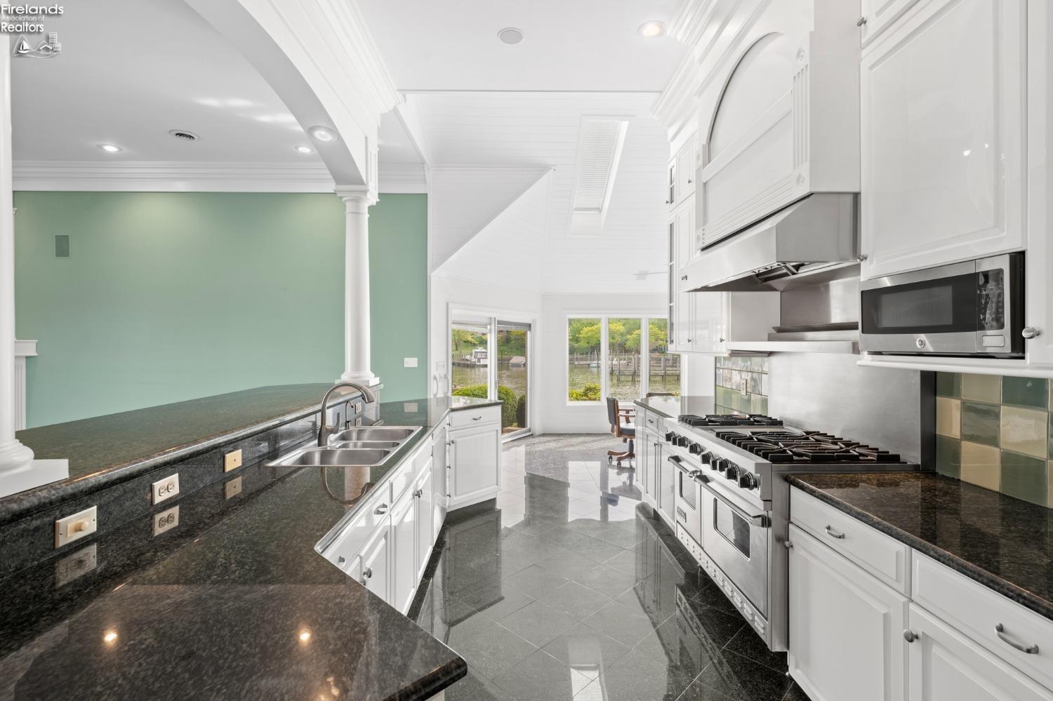 4251 E Marin Lakes Drive