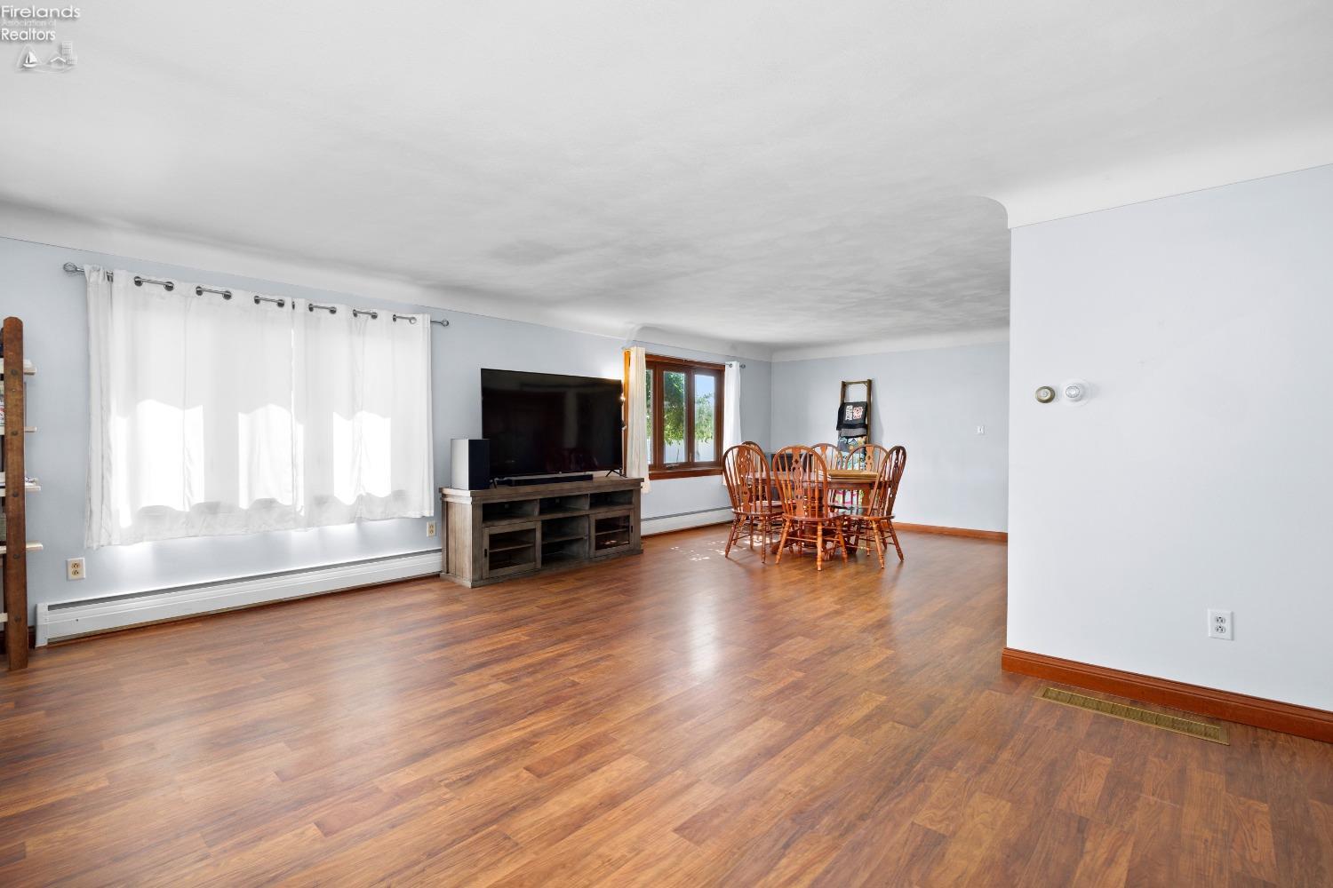 11116 Strecker Road