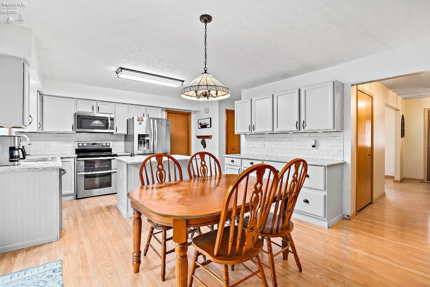 4059 Angela Lane