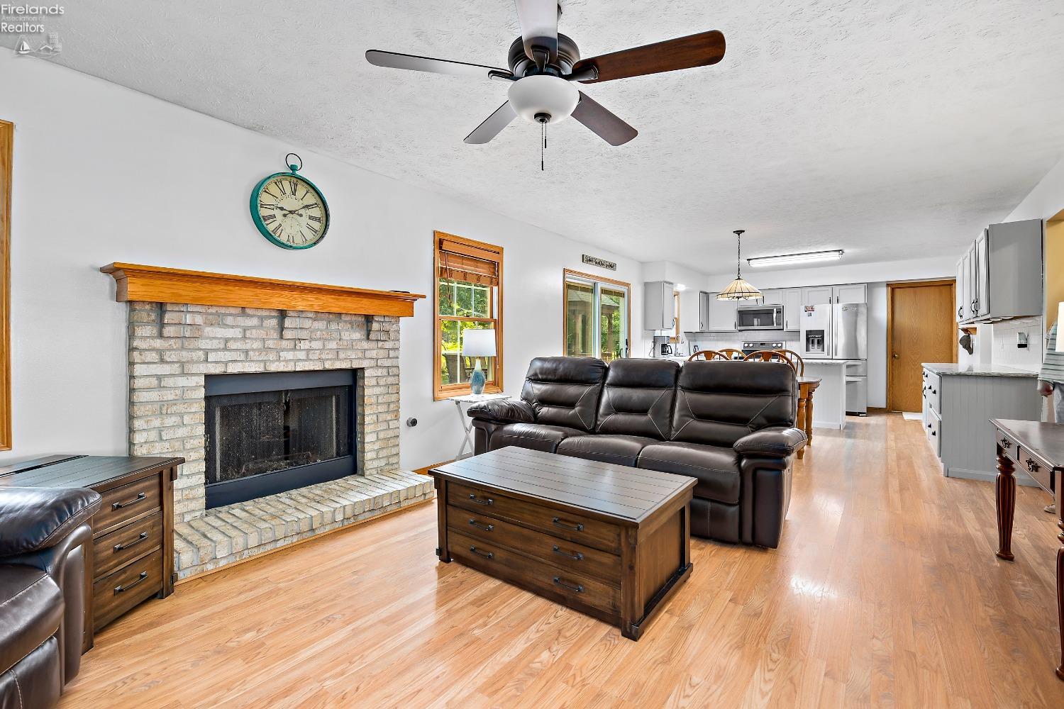 4059 Angela Lane