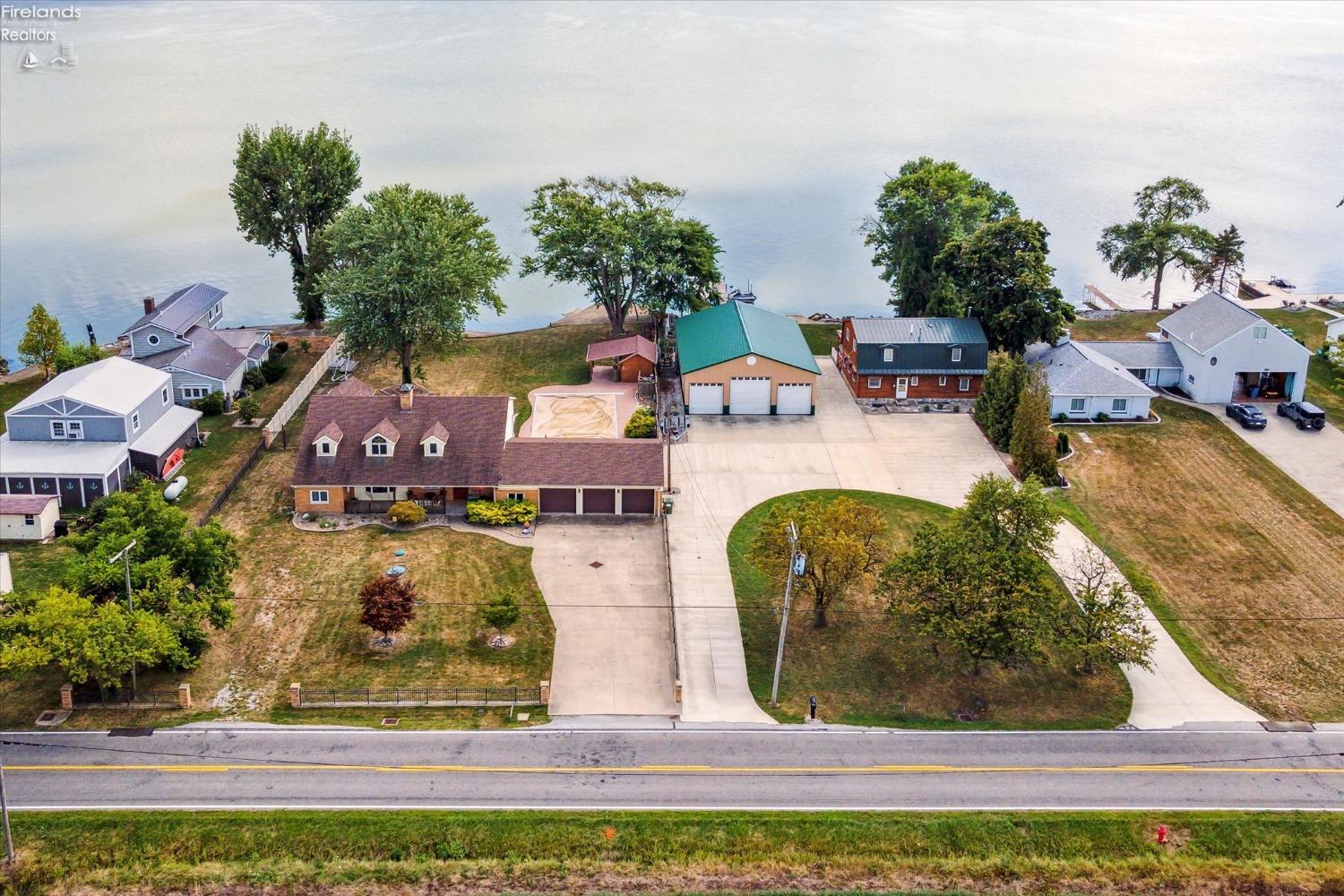 1060 E Hickory Grove Road