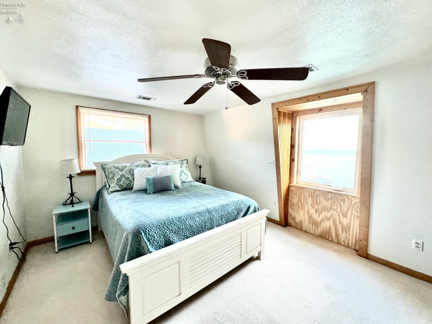 1060 E Hickory Grove Road