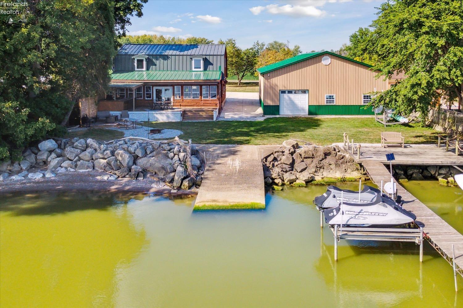 1060 E Hickory Grove Road